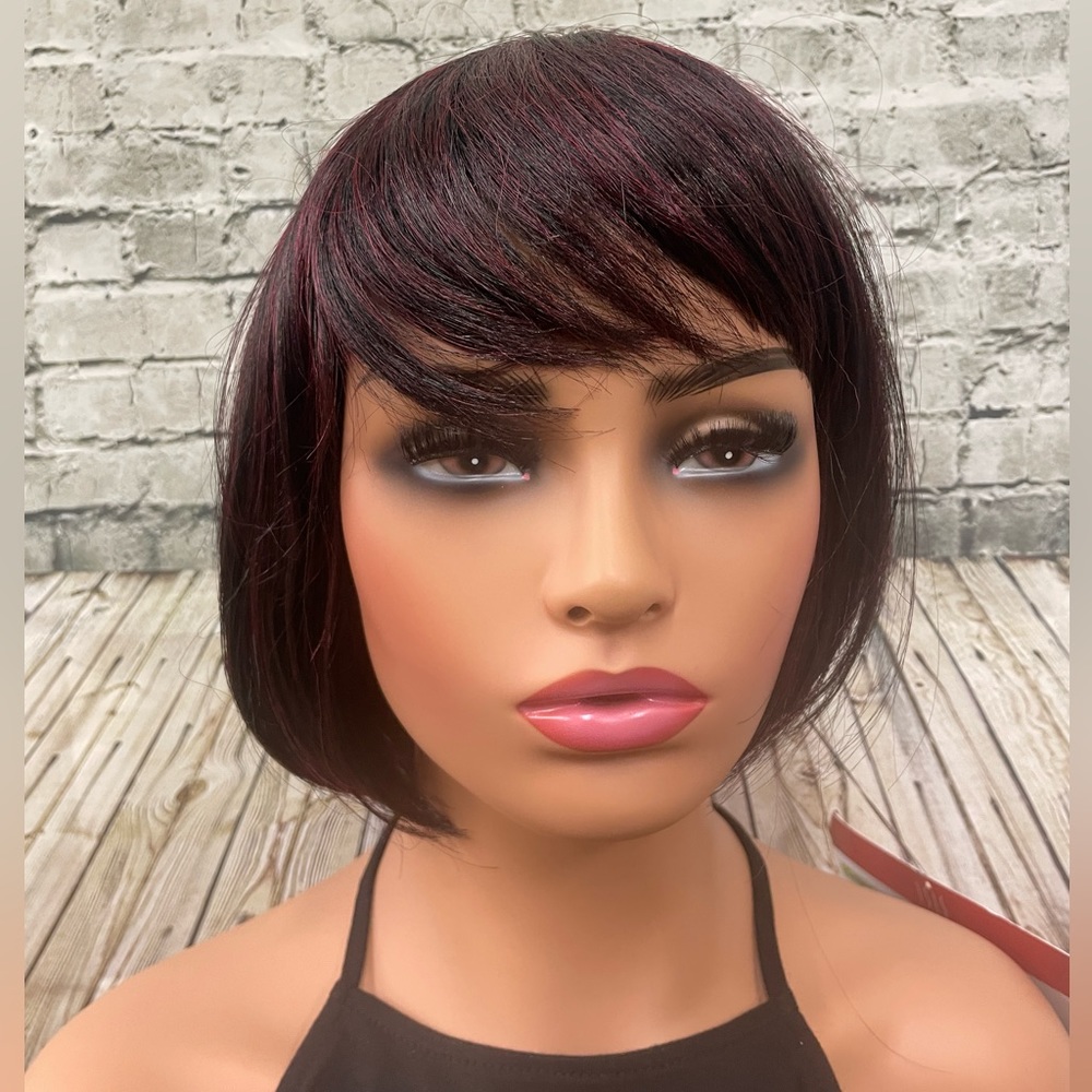 Nominee NW02 synthetic wig 99j new